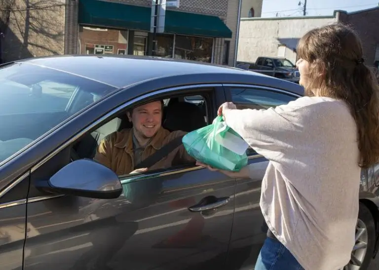 Takeout-and-Curb-Side-Pick-up